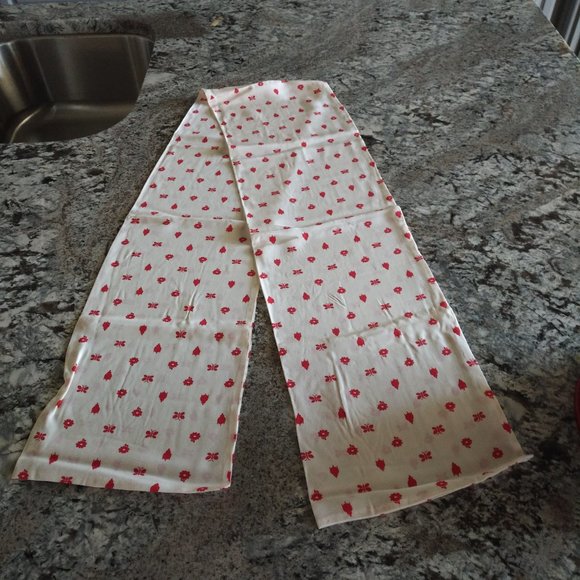 I MAGNIN BRAND NEW WHITE SILK SCARF WITH RED BUTTERFLIES AND RED FLOWERS - Picture 2 of 7